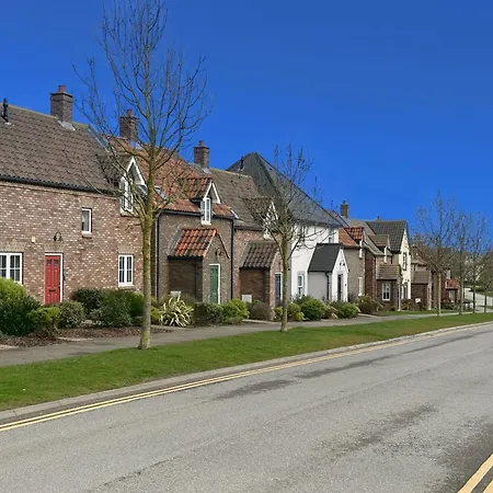 Lens Sandy Collection - Collection Of 2 And One Seaview - Part Of The The Bay Village With Pool, Gym And Direct Access, Pub, Restaurant, Tennis And Meadows Walks Nyaraló