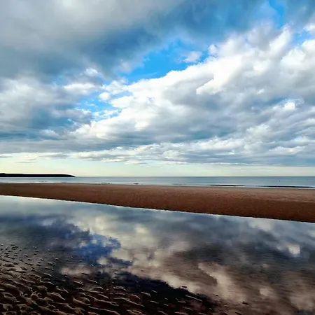 Lens Sandy Collection - Collection Of 2 And One Seaview - Part Of The The Bay Village With Pool, Gym And Direct Access, Pub, Restaurant, Tennis And Meadows Walks *