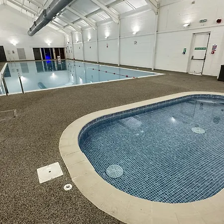 Lens Sandy Collection - Collection Of 2 And One Seaview - Part Of The The Bay Village With Pool, Gym And Direct Access, Pub, Restaurant, Tennis And Meadows Walks *