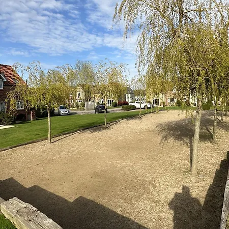 Lens Sandy Collection - Collection Of 2 And One Seaview - Part Of The The Bay Village With Pool, Gym And Direct Access, Pub, Restaurant, Tennis And Meadows Walks Holiday home *