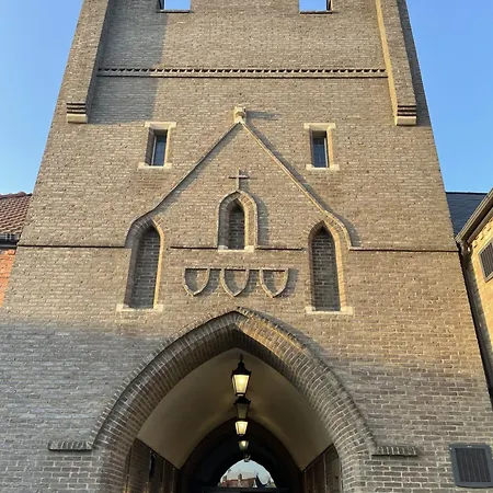 Lens Sandy Collection - Collection Of 2 And One Seaview - Part Of The The Bay Village With Pool, Gym And Direct Access, Pub, Restaurant, Tennis And Meadows Walks Filey