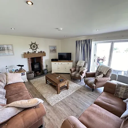 Vakantiehuis Lens Sandy Collection - Collection Of 2 And One Seaview - Part Of The The Bay Village With Pool, Gym And Direct Access, Pub, Restaurant, Tennis And Meadows Walks *