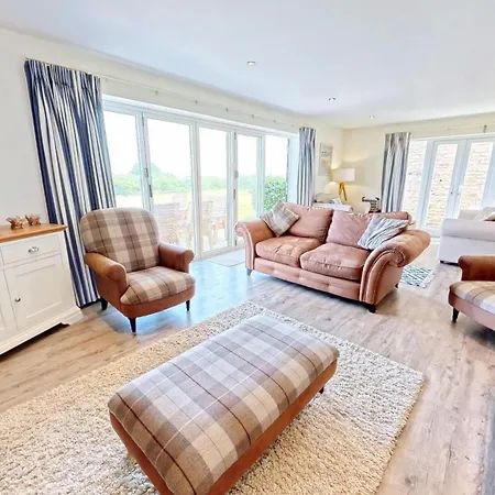 Holiday home Lens Sandy Collection - Collection Of 2 And One Seaview - Part Of The The Bay Village With Pool, Gym And Direct Access, Pub, Restaurant, Tennis And Meadows Walks *