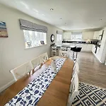 Lens Sandy Collection - Collection Of 2 And One Seaview - Part Of The The Bay Village With Pool, Gym And Direct Access, Pub, Restaurant, Tennis And Meadows Walks *